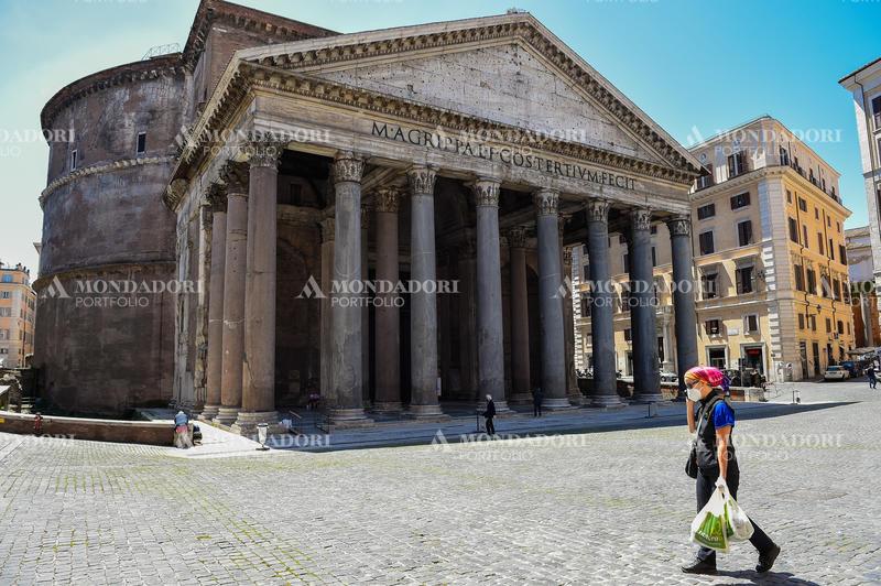 Pantheon empty and without turists due to the Coronavirus pandemic (Covid-19). Rome (Italy), April 30th 2020