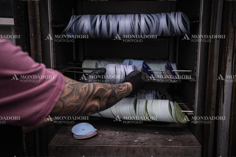 Vinyl stickers preserved in a high temperature oven. Europress Vinyl. Paullo (Italy), February 18th, 2021