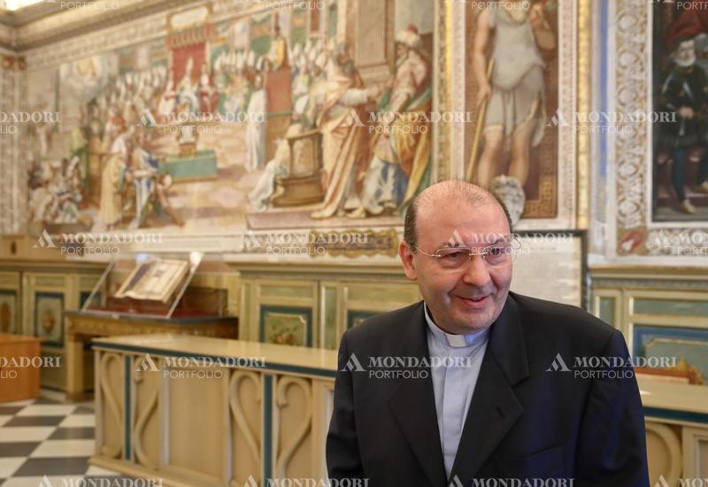 Mauro Mantovani S.D.B. Prefect of the Vatican Apostolic Library, showing some works by the French Catholic philosopher and mathematician Blaise Pascal, exhibited in the Sistine Hall of the Vatican Apostolic Library. Vatican City (Vatican), June 19th, 2023.