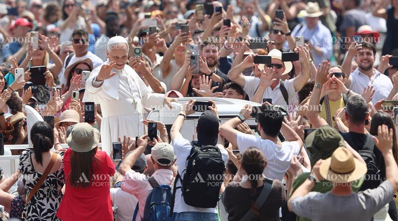  Pope Leo XIV rides in a popemobile in St. Peter's Square before the Marian prayer of the Angelus